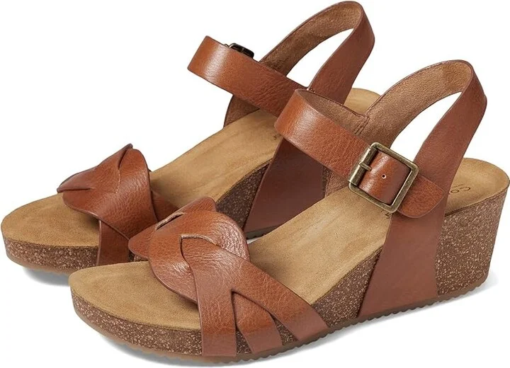 Comfortiva Erena Women's Shoes Luggage : 6 M (B), Leather