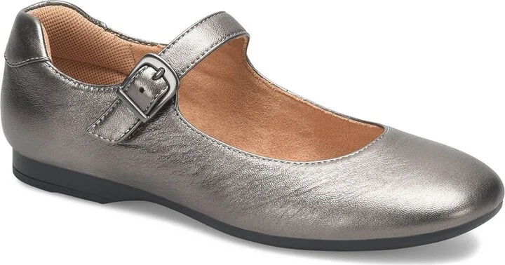 Comfortiva Kaylee Leather Flat