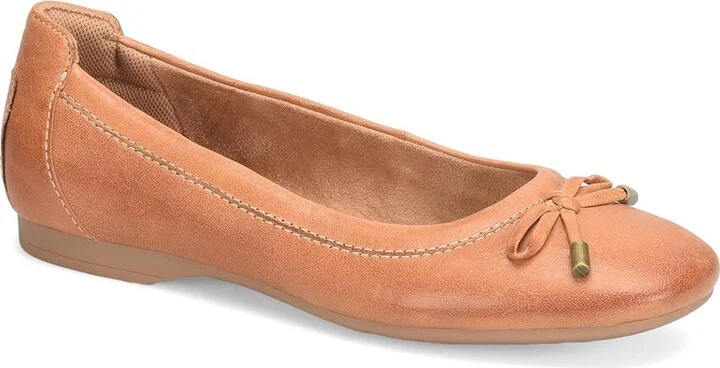 Comfortiva Keegan Leather Flat