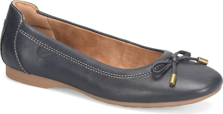 Comfortiva Keegan Leather Flat