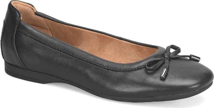 Comfortiva Keegan Leather Flat