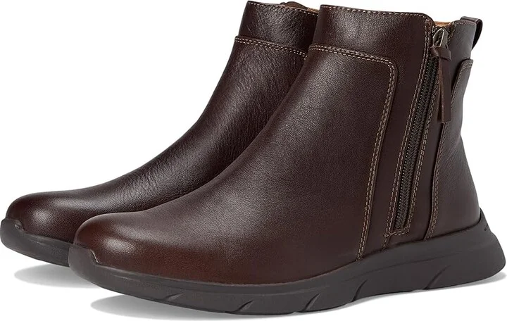 Comfortiva Maxine Women's Boots Chocolate : 8 M (B), Leather