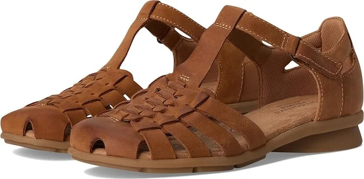 Comfortiva Persa Women's Flat Shoes Almond : 6 M (B), Leather