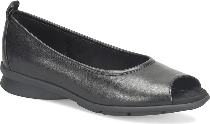 Comfortiva Pratima Leather Flat