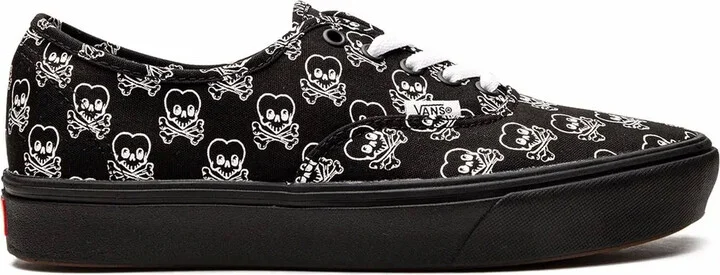 ComfyCush Authentic "Cold Hearted" sneakers