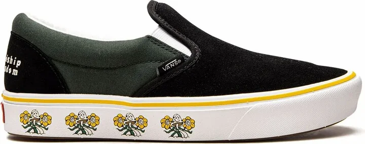 Comfycush Slip On "Trip Ouoors" sneakers