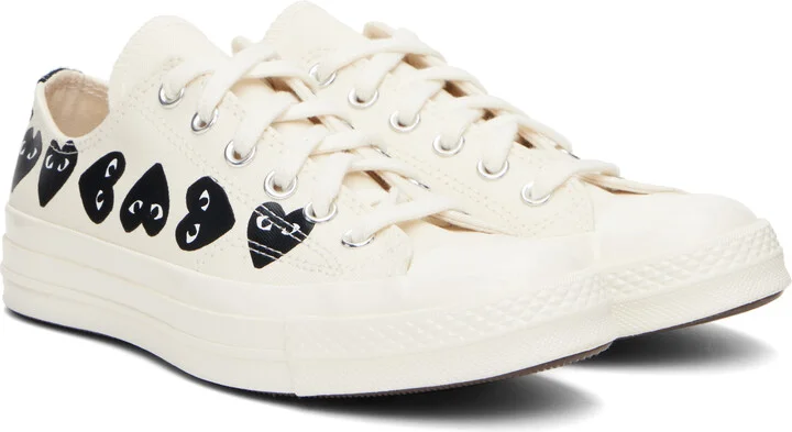 COMME des GARÇONS PLAY Beige Converse Edition Chuck 70 Multi Heart Sneakers - Image 4