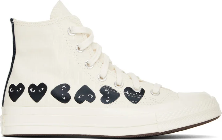 COMME des GARÇONS PLAY Beige Converse Edition Chuck 70 Multi Heart Sneakers