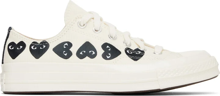COMME des GARÇONS PLAY Beige Converse Edition Chuck 70 Multi Heart Sneakers