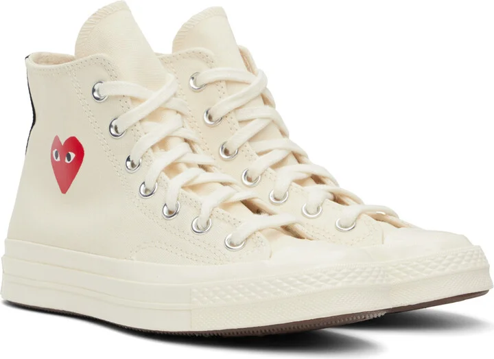COMME des GARÇONS PLAY Off-White Converse Edition Chuck 70 OG Single Heart Sneakers - Image 4
