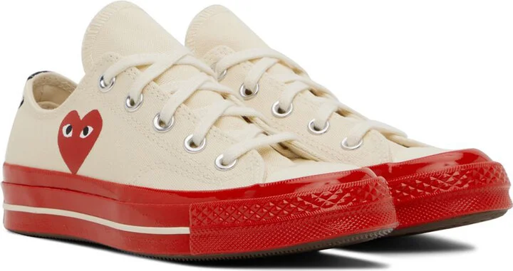 COMME des GARÇONS PLAY Off-White & Red Converse Edition Chuck 70 Sneakers - Image 4