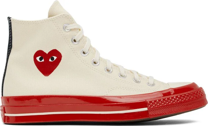COMME des GARÇONS PLAY Off-White & Red Converse Edition Chuck 70 Sneakers