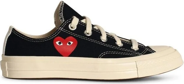 Comme des Garcons Play Round Toe Lace-Up Sneakers