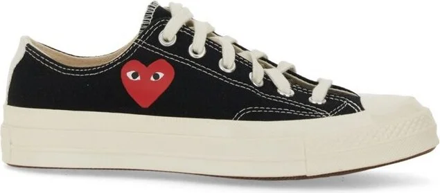 Comme des Garcons Play Round Toe Lace-Up Sneakers