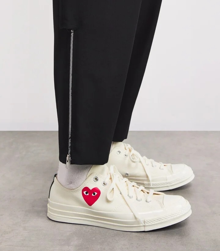 Comme Des Garçons Play x Converse Heart Chuck Taylor All Star '70 Low-Top Sneakers - Image 2