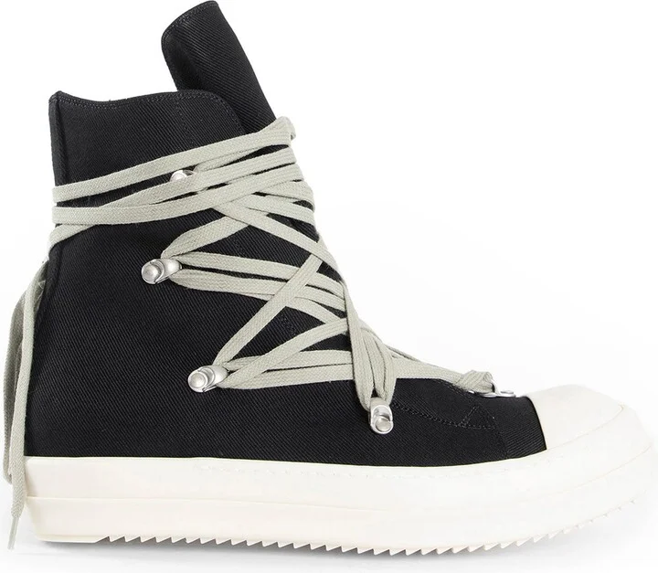 Concordians Megalace Sneaks