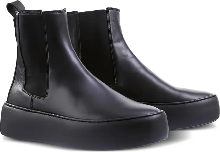 Connor platform Chelsea boots