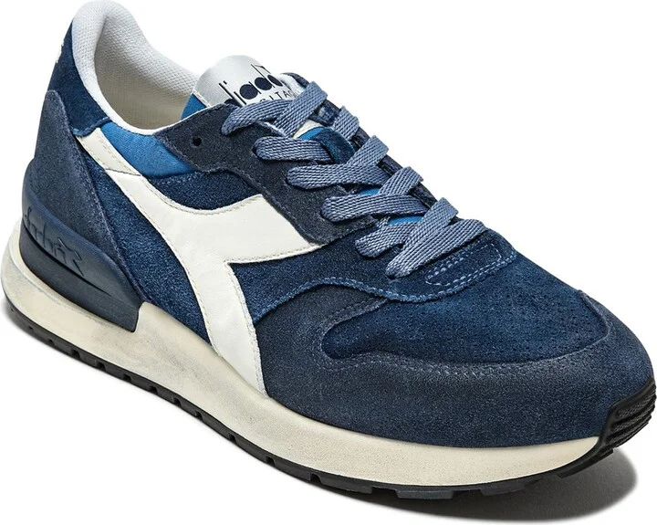 Conquest Sneaker
