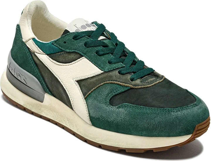 Conquest Sneaker