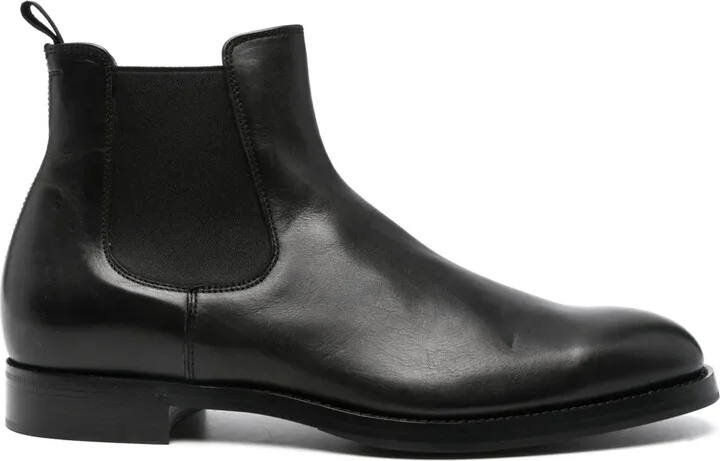 Consultant boots