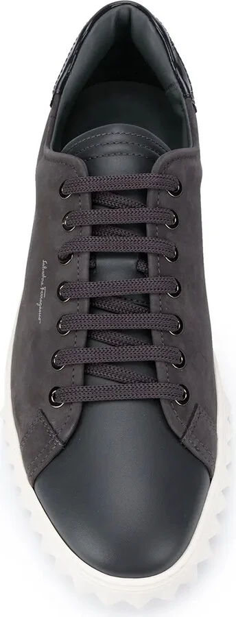 Contrast Panel Low-Top Sneakers - Image 4