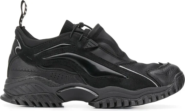 Contrast Panel Toggle Detail Sneakers
