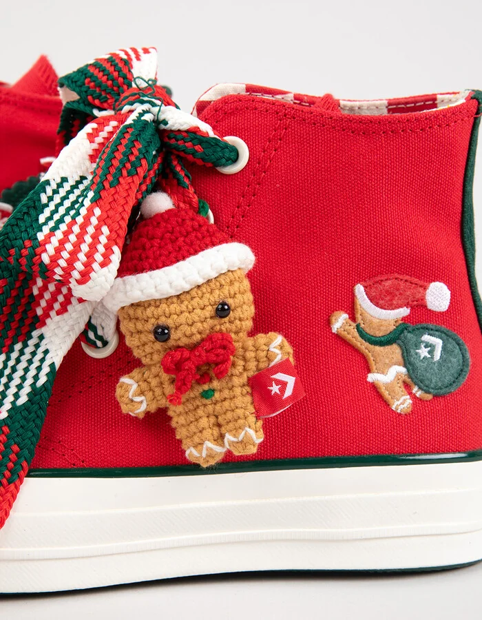 CONVERSE Chuck 70 Christmas High Top Womens Shoes - Image 10