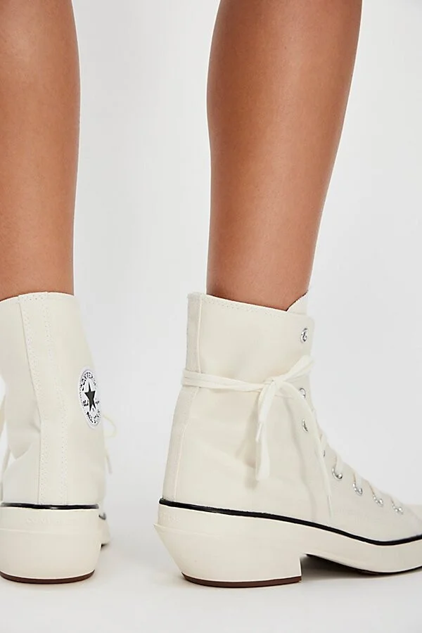 Converse Chuck 70 De Luxe Pointed Boots - Image 3