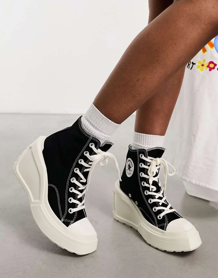 Converse Chuck 70 De Luxe Wedge sneakers in black - Image 2