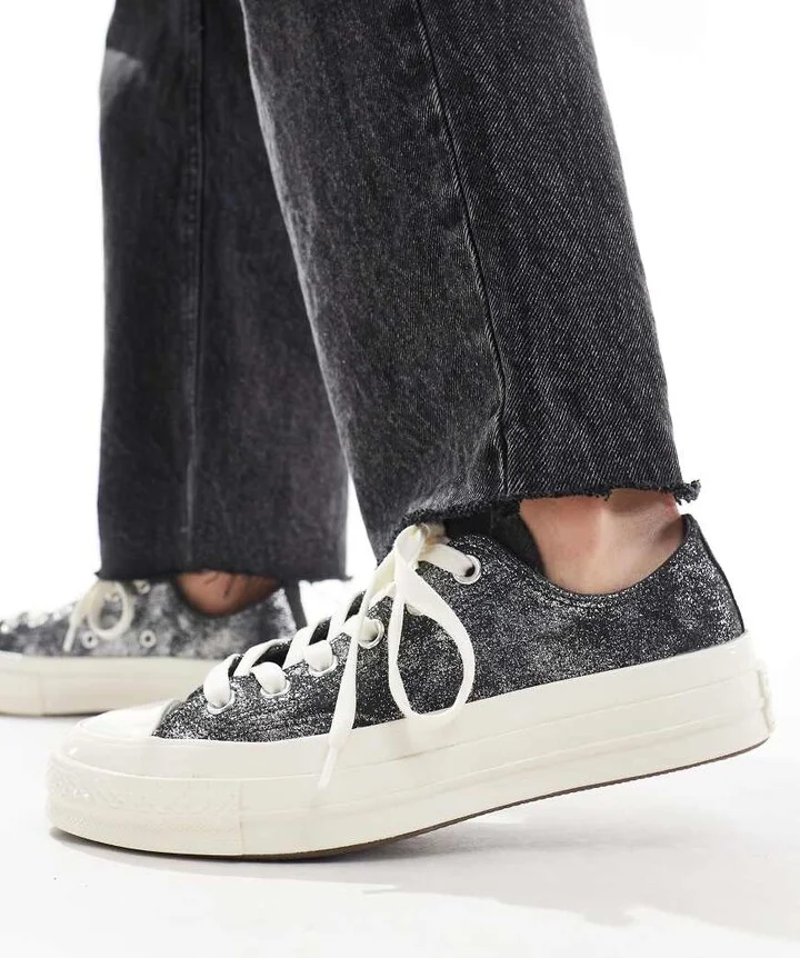 Converse Chuck 70 Ox sneakers in dark silver - Image 4