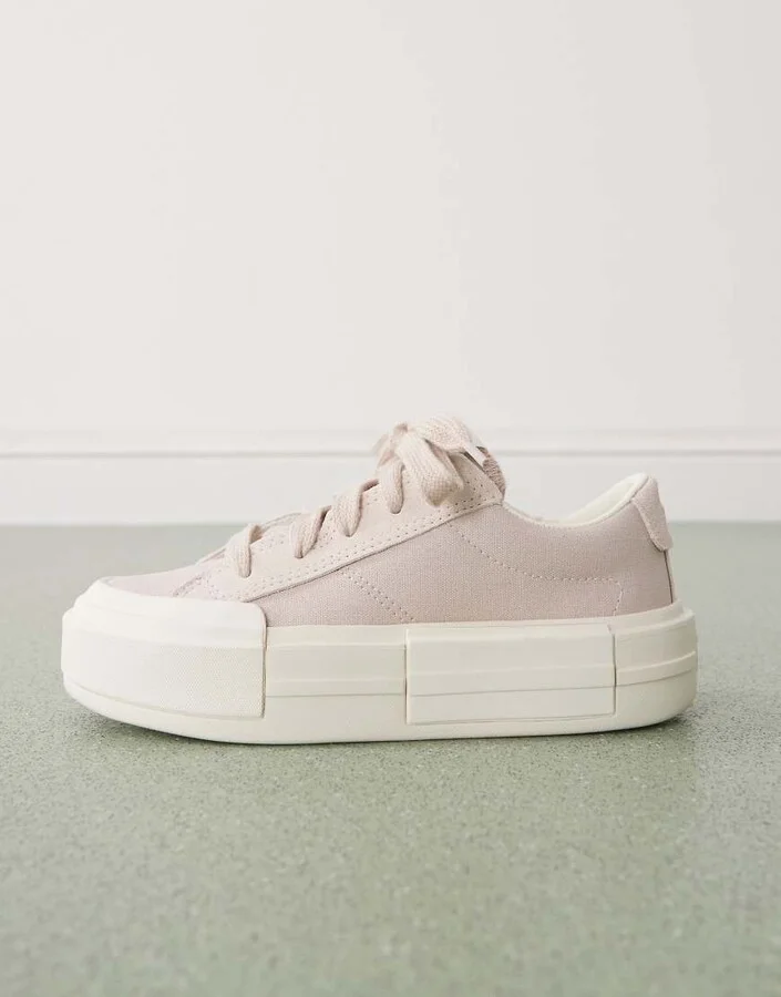 Converse Chuck Taylor All Star Cruise Sneaker in beige - Image 2