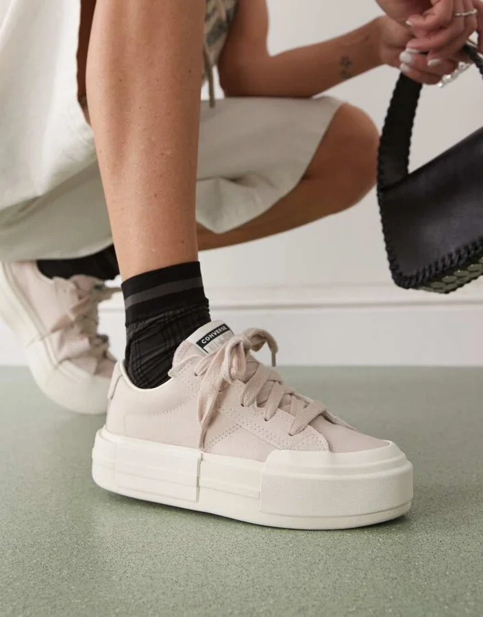 Converse Chuck Taylor All Star Cruise Sneaker in beige - Image 3