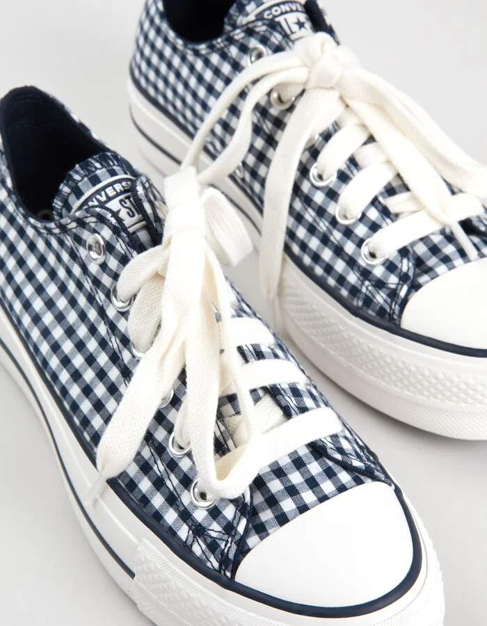 CONVERSE Chuck Taylor All Star Lift Gingham Womens Low Top Platform Shoes - Image 6