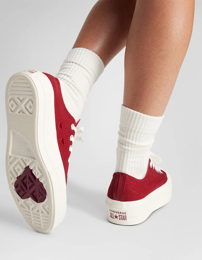 CONVERSE Chuck Taylor All Star Lift Platform Hearts Womens Shoes - Image 8