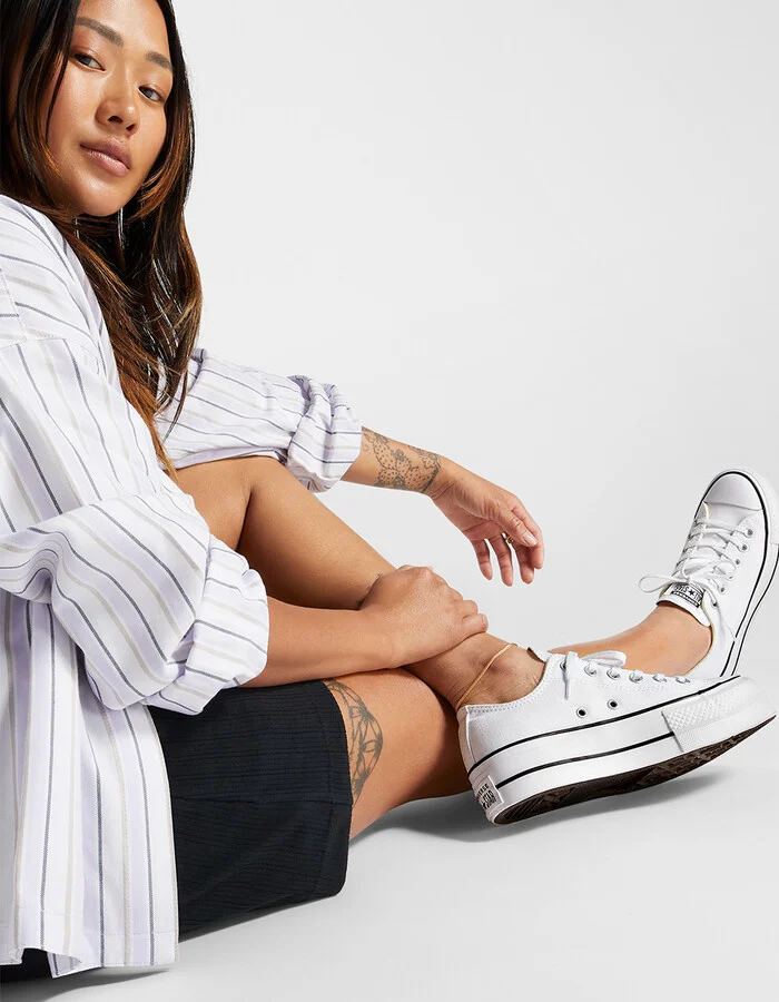 CONVERSE Chuck Taylor All Star Lift Platform Womens Low Top Shoes - Image 6