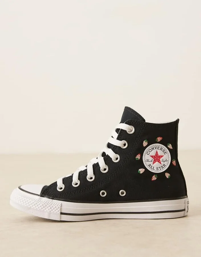 Converse Chuck Taylor All Star Lift sneakers in black with strawberry details - Image 2