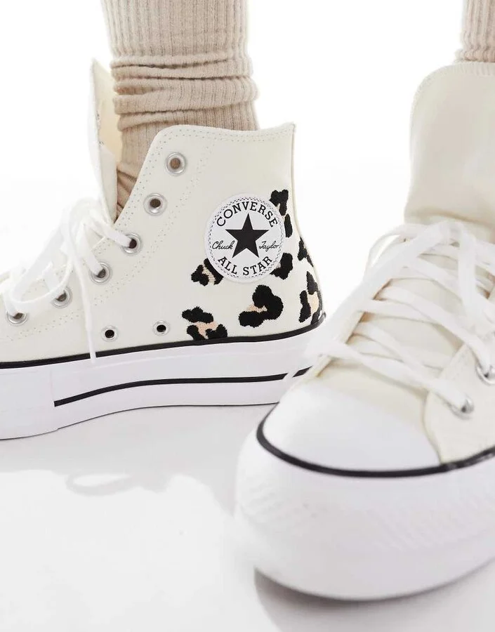 Converse Chuck Taylor All Star Lift sneakers in ecru and leopard print detail - Image 3
