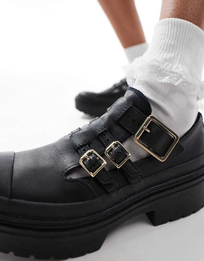 Converse Chuck Taylor All Star Lugged Heel Mary Jane Platform in black - Image 3