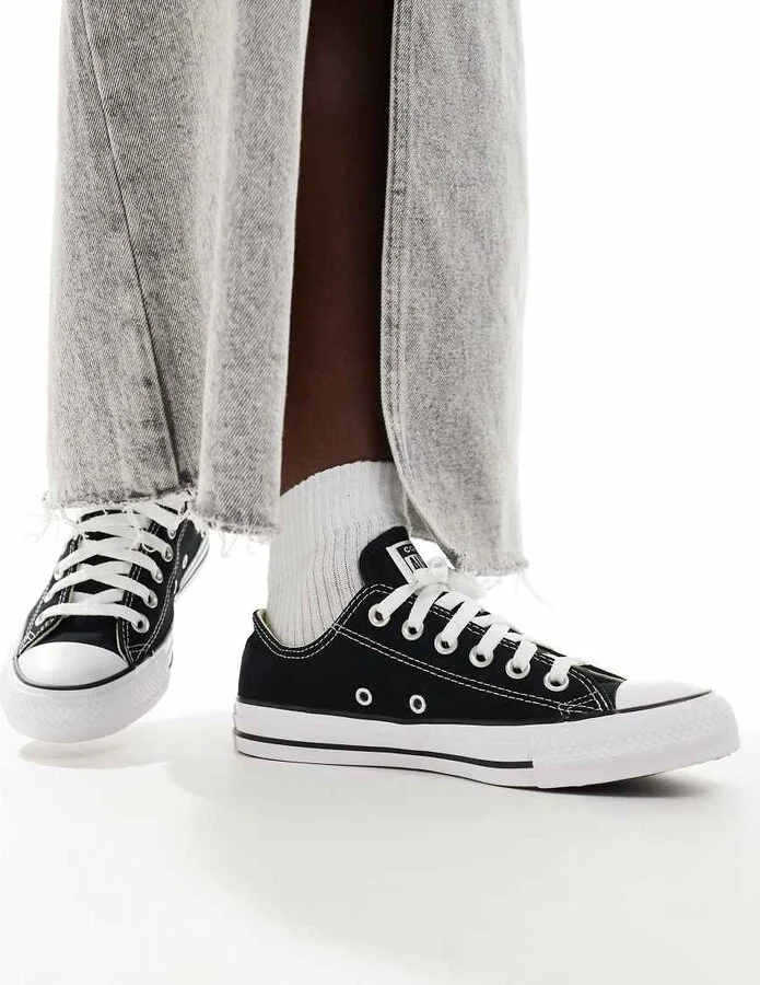 Converse Chuck Taylor All Star Ox canvas sneakers in black - Image 4