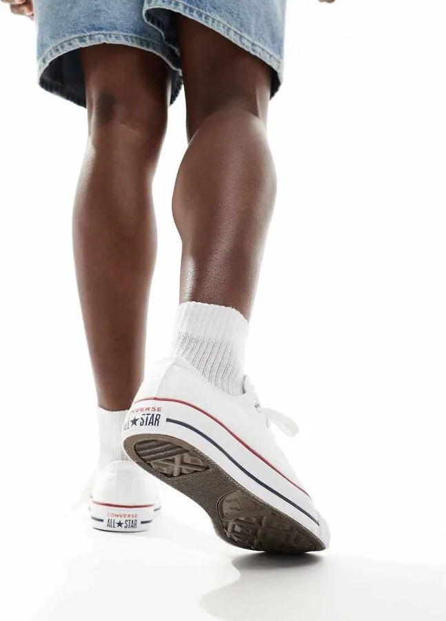 Converse Chuck Taylor All Star Ox canvas sneakers in white - Image 4