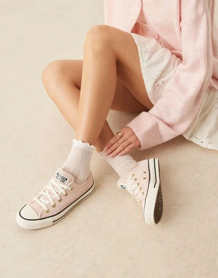 Converse Chuck Taylor All Star Ox Suede sneakers in light pink - Image 3