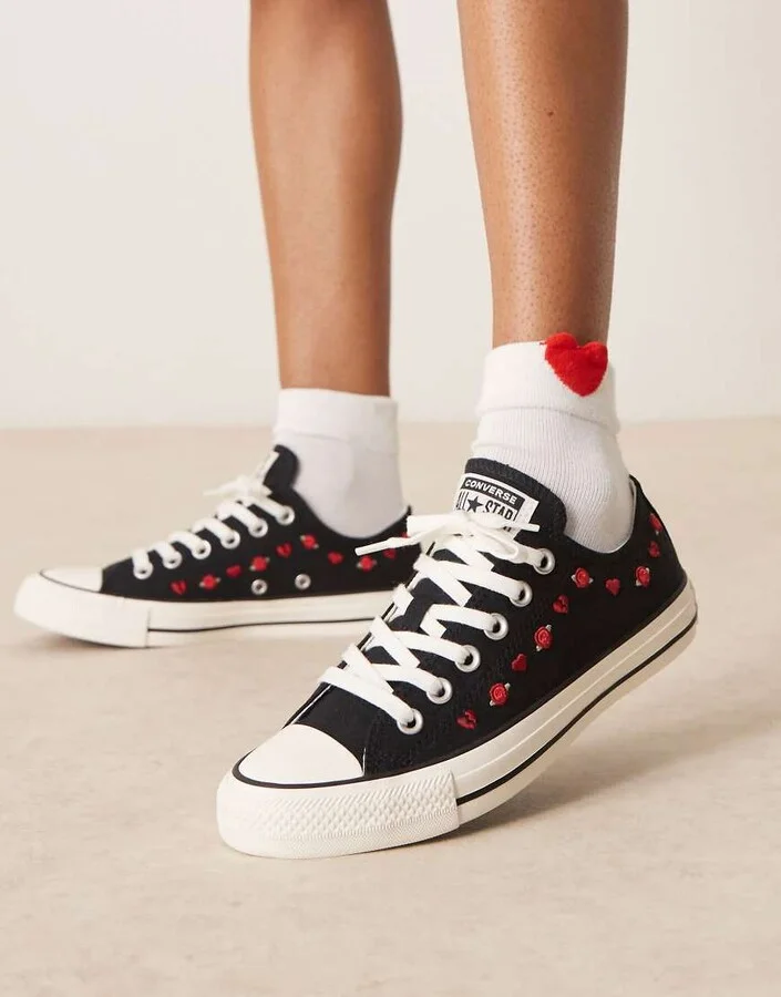Converse Chuck Taylor All Star sneakers in black with hearts and roses embroidery