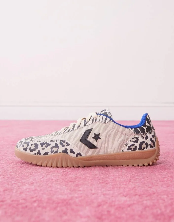 Converse Run Star sneakers in leopard print - Image 2