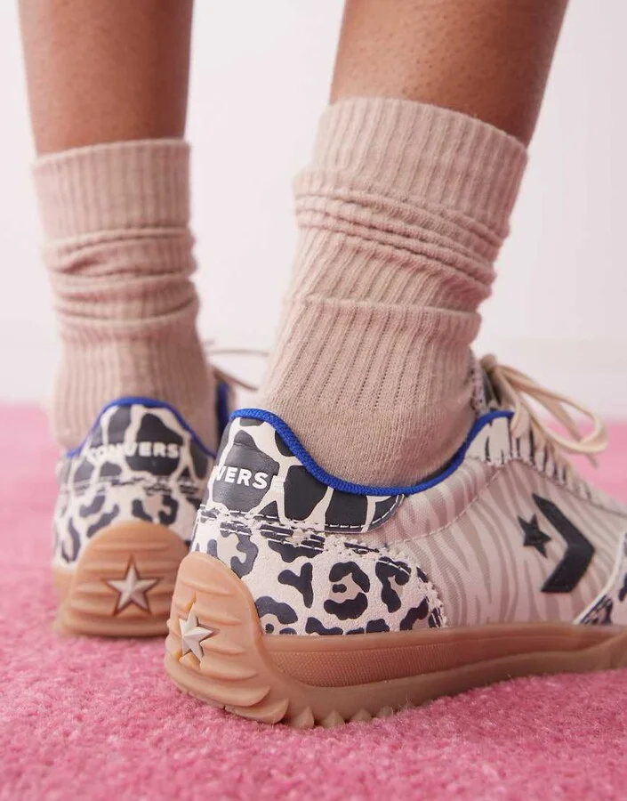 Converse Run Star sneakers in leopard print - Image 3