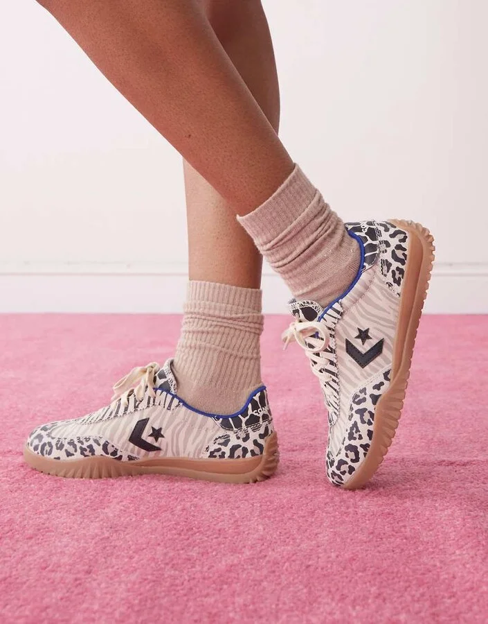 Converse Run Star sneakers in leopard print