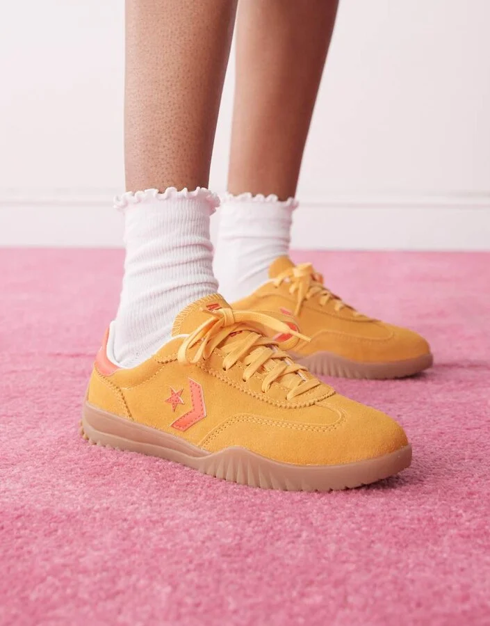 Converse Run Star sneakers in orange and red