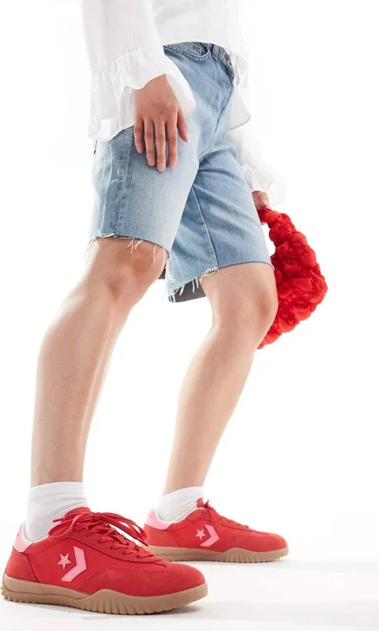 Converse Run Star sneakers in red & pink - Image 2