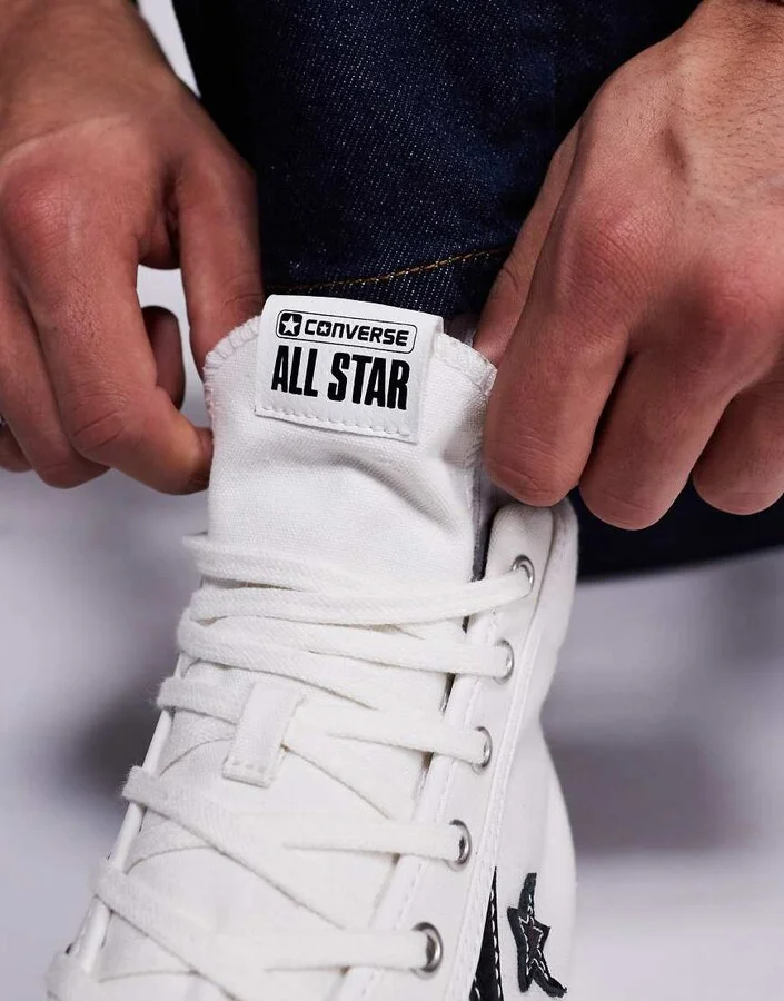 Converse Star Player 76 Hi sneakers in white and black detail - Image 4
