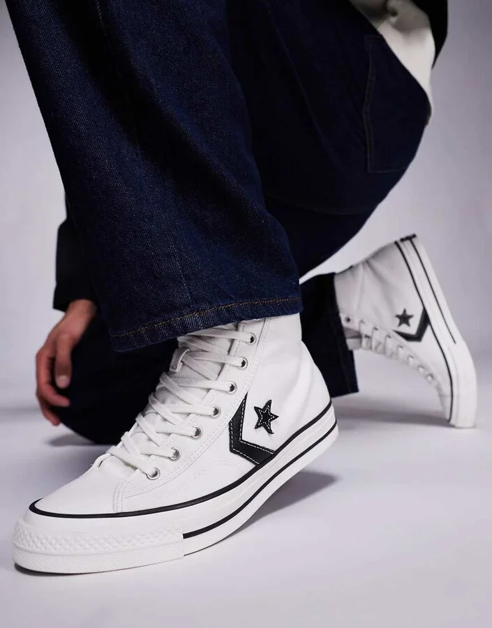 Converse Star Player 76 Hi sneakers in white and black detail
