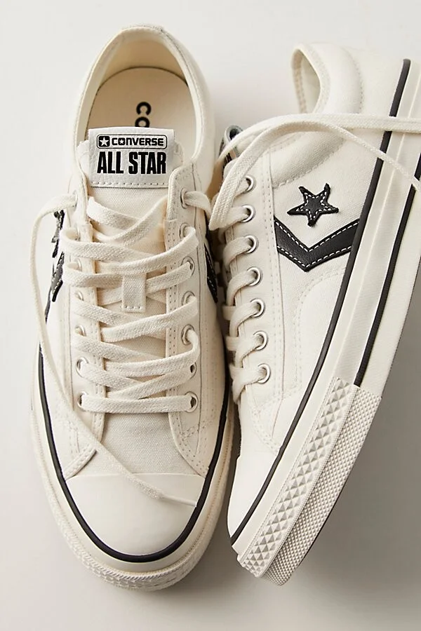 Converse Star Player 76 Premium Sneakers